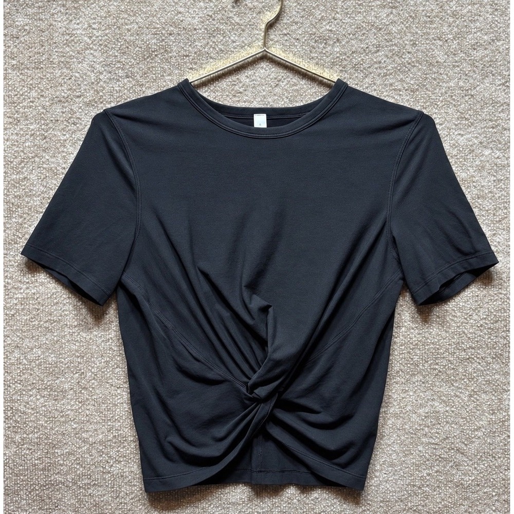 Lululemon Crescent T-Shirt Black 2 Tee Knot Front Daily Athleisure Yoga Run EUC